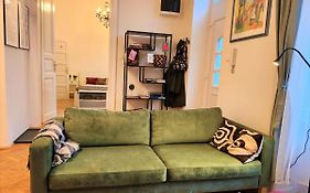 Travelers Award Winning Place In The Heart Of Budapest Apartment Kamilla
